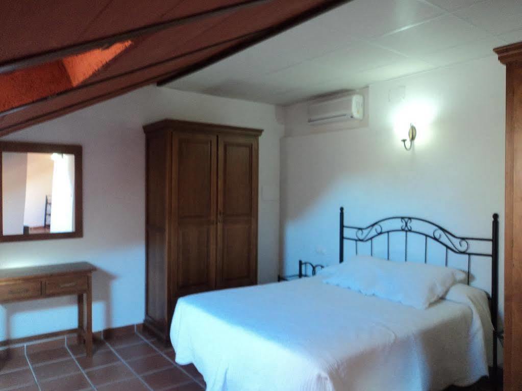 Hotel San Julian Burunchel Екстериор снимка